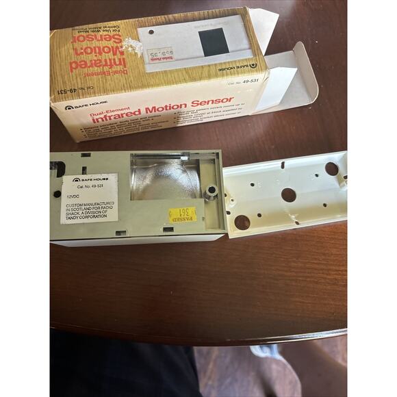 SAFE HOUSE INFRARED MOTION SENSOR PART NO.49-531 OAL 5" COVERS MAX RANGE 40” - Picture 6 of 6